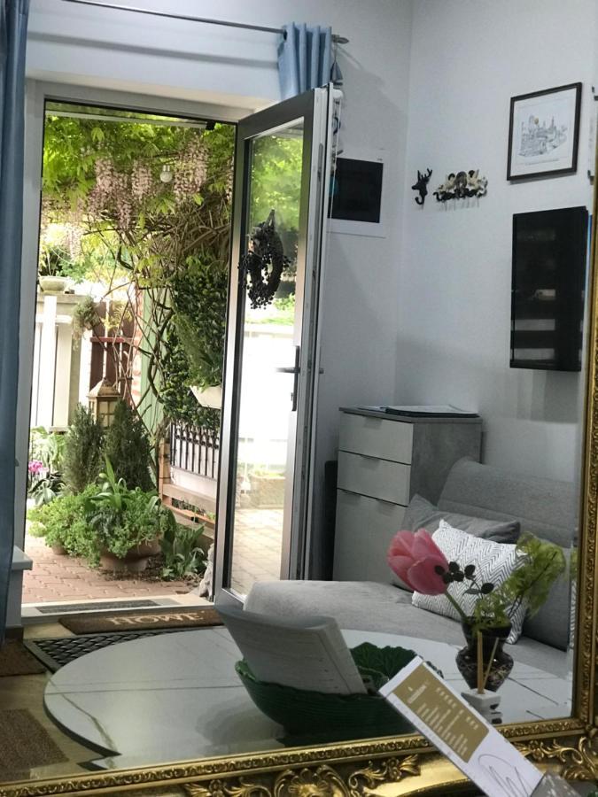 Greatforest Rosehill 2 Apartman -Bmw- 데브레첸 외부 사진