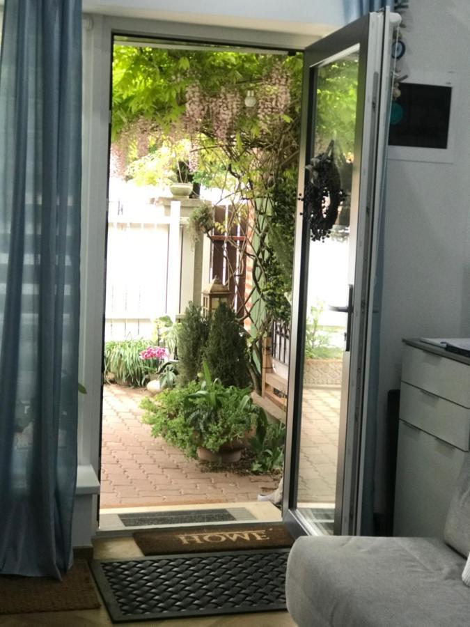 Greatforest Rosehill 2 Apartman -Bmw- 데브레첸 외부 사진