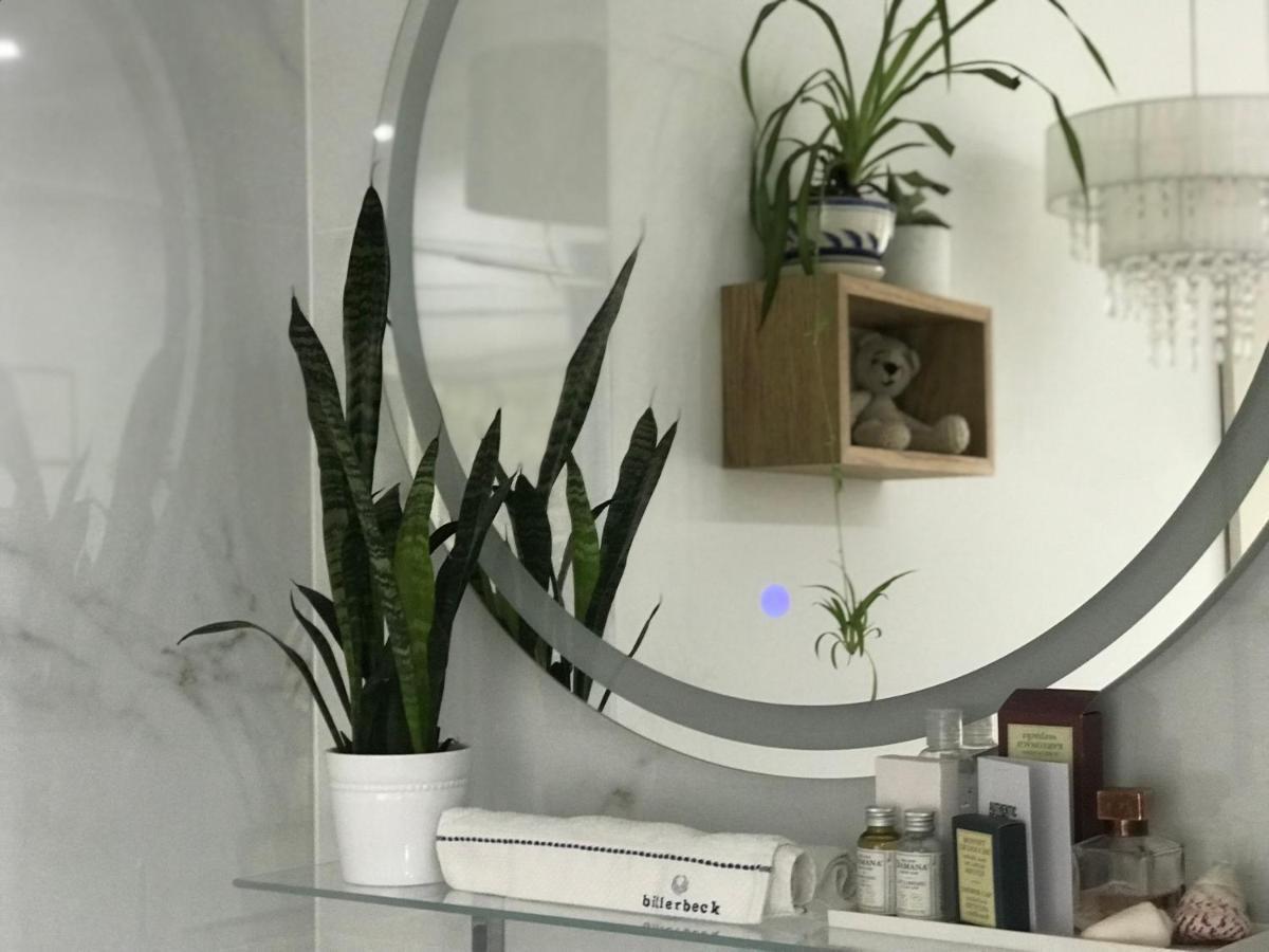 Greatforest Rosehill 2 Apartman -Bmw- 데브레첸 외부 사진